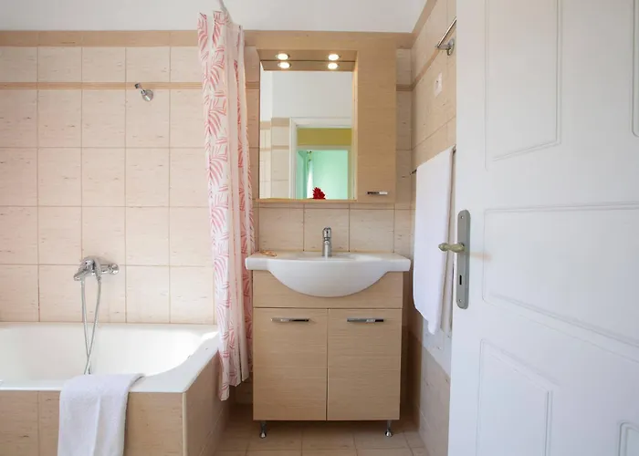 Natura Βίλα Δρυμώνας